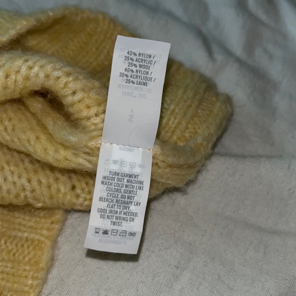 Oversized Womens Knitted Sweater - Picture 3 of 5